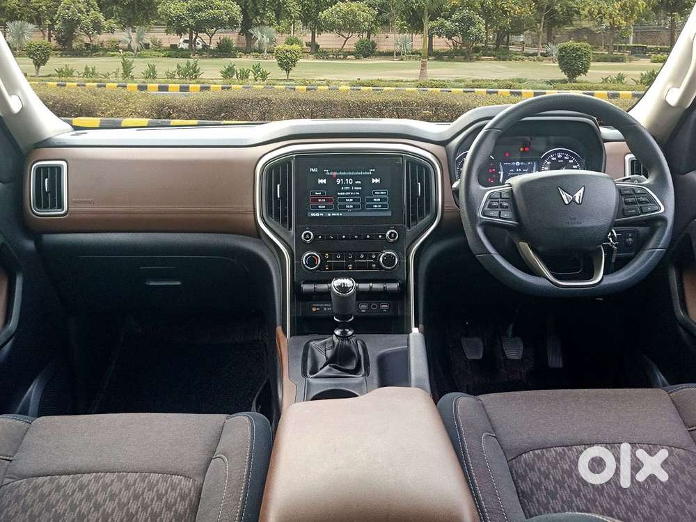 Mahindra Scorpio N Z4 Petrol Mt 7 Str, 2024, Petrol