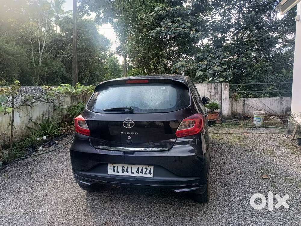 Tata Tiago 2022 Petrol Well Maintained