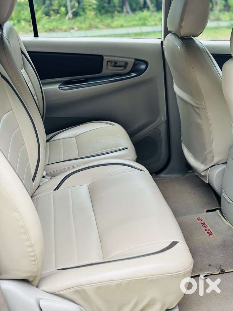 Toyota Innova 2.5 G (diesel) 7 Seater, 2014, Diesel