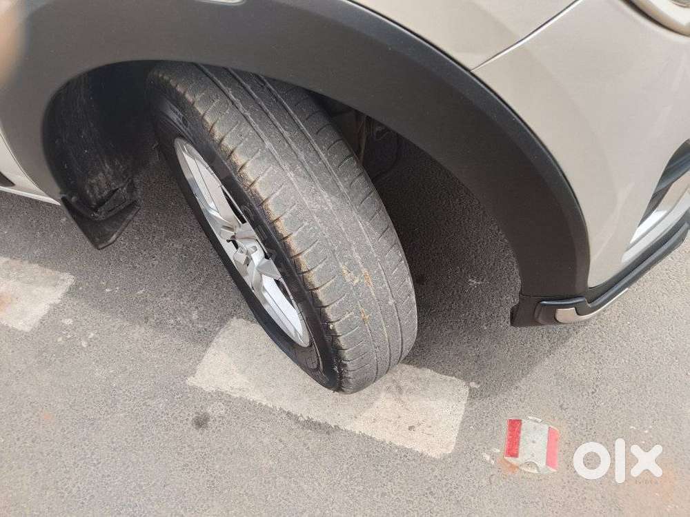 Renault Triber Rxl, 2022, Petrol