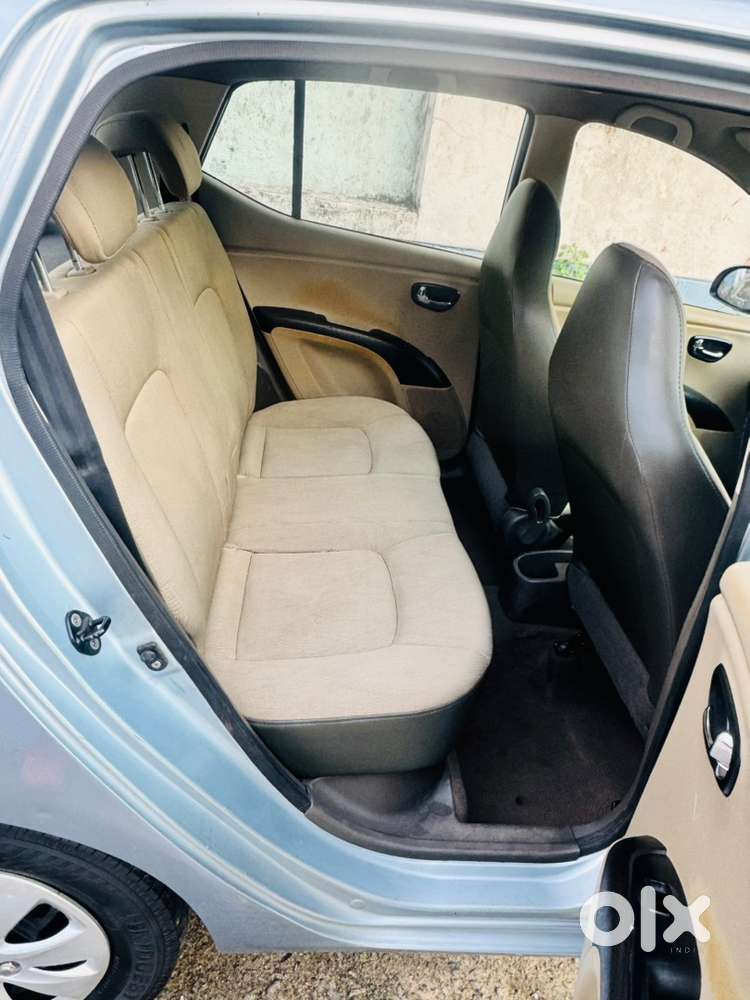 Hyundai I10 Sportz Automatic Petrol 2011 New Papers