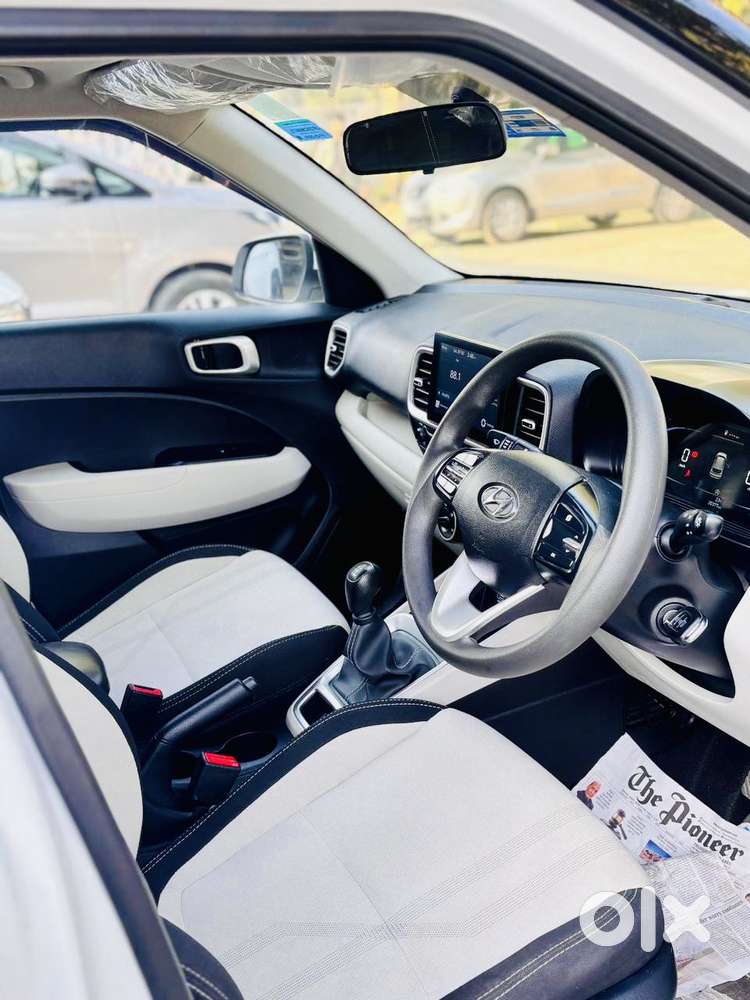 Hyundai Venue S (o) 1.0 Turbo Mt, 2024, Petrol
