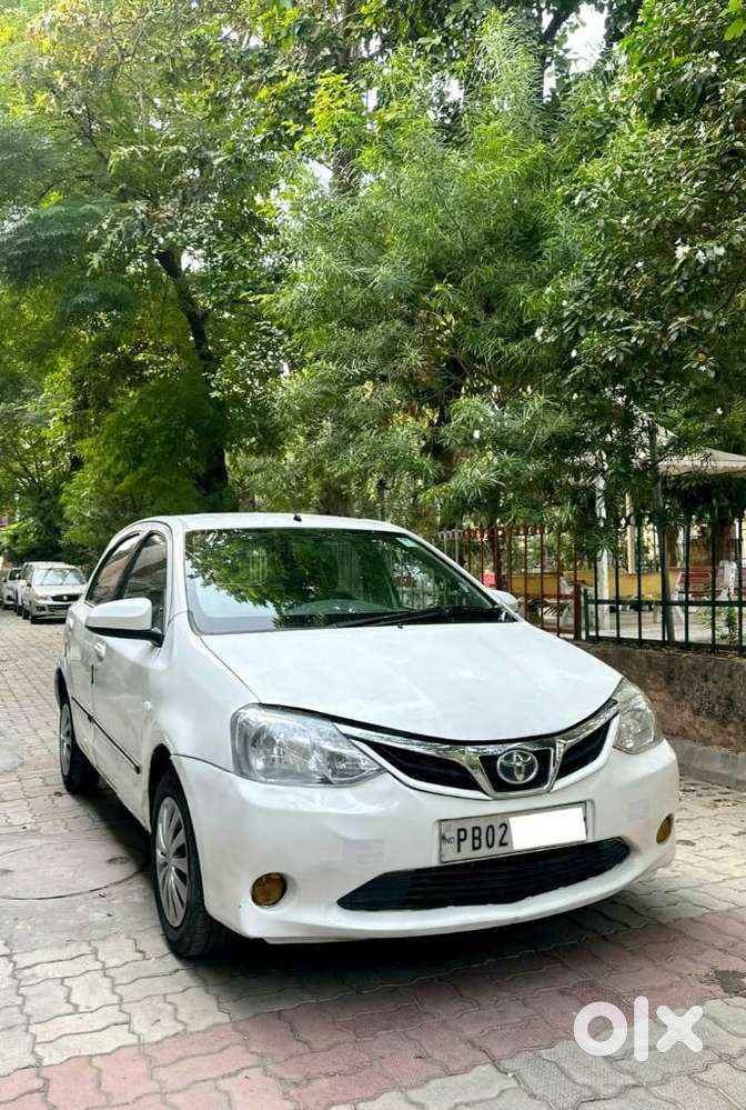 Toyota Etios Liva G Exclusive, 2014, Petrol