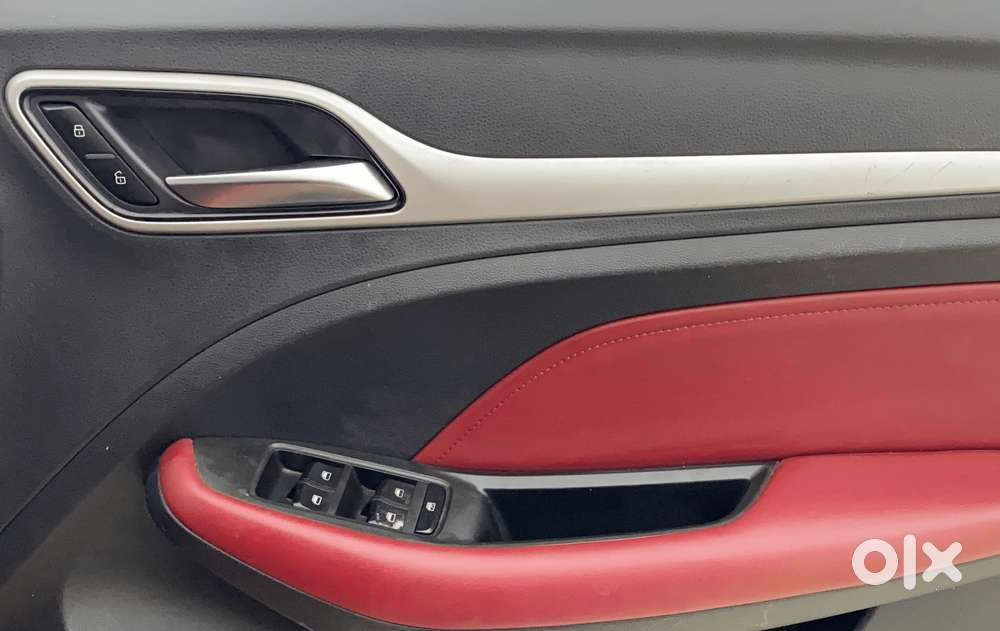 Mg Astor 1.5 Savvy Cvt S Red, 2021, Petrol
