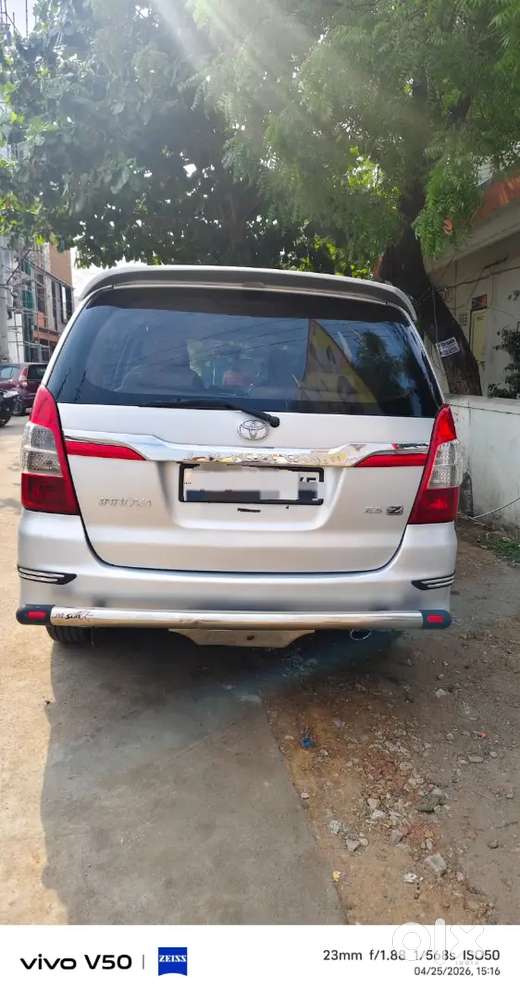Toyota Innova 2014 Diesel 155000 Km Driven