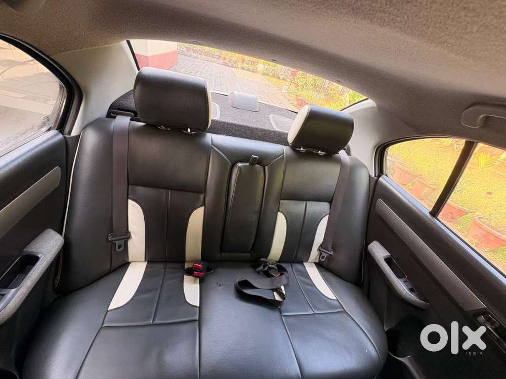 Dezire 2008 Model (175000 Km) Silver Colour