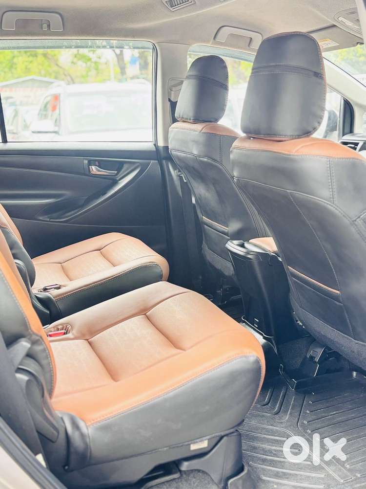 Toyota Innova Crysta 2.4 G Plus Mt 7 Str, 2021, Diesel