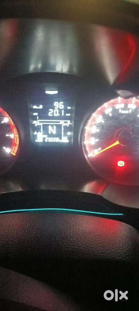 Mahindra Xuv 3xo Petrol Well Maintained