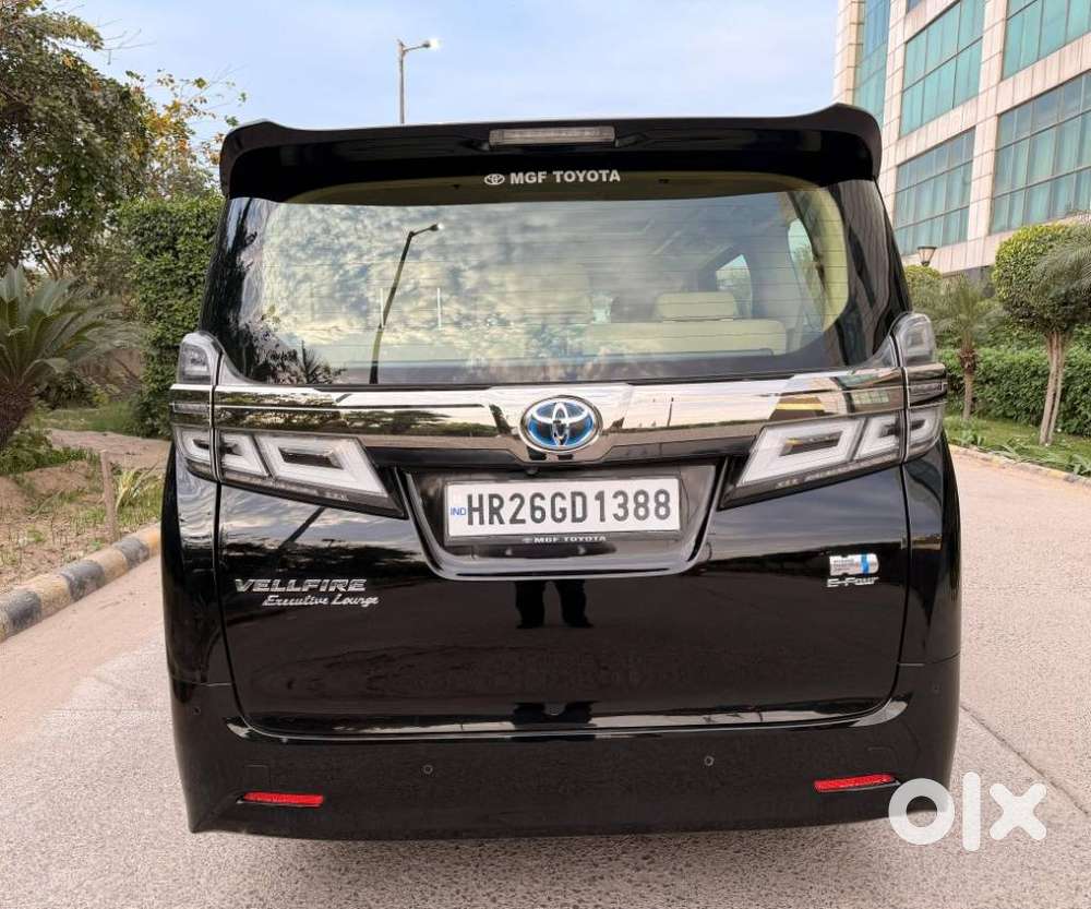Toyota Vellfire Vip – Executive Lounge, 2023, Petrol