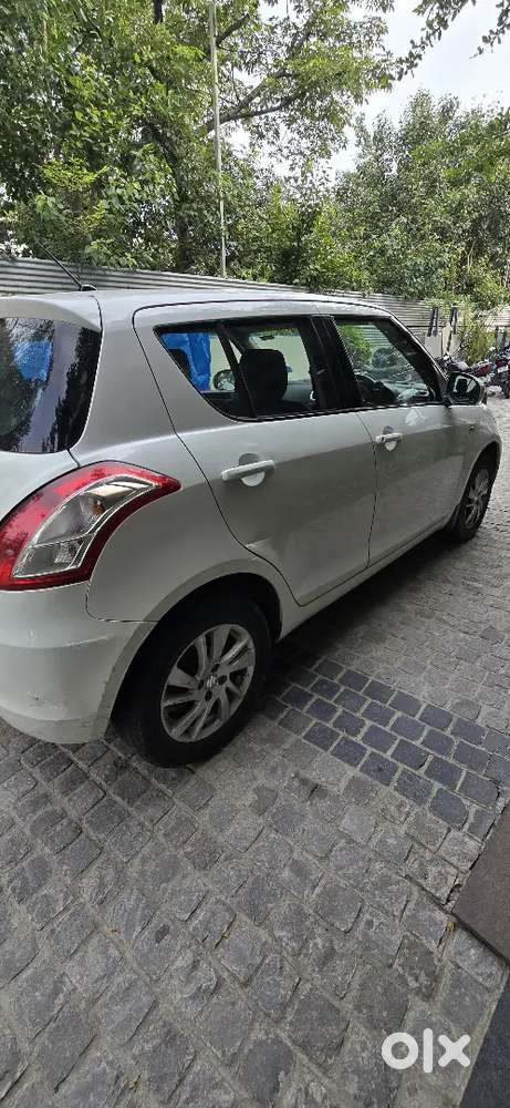 Maruti Suzuki Swift 2012 Car Zxi Top Modal
