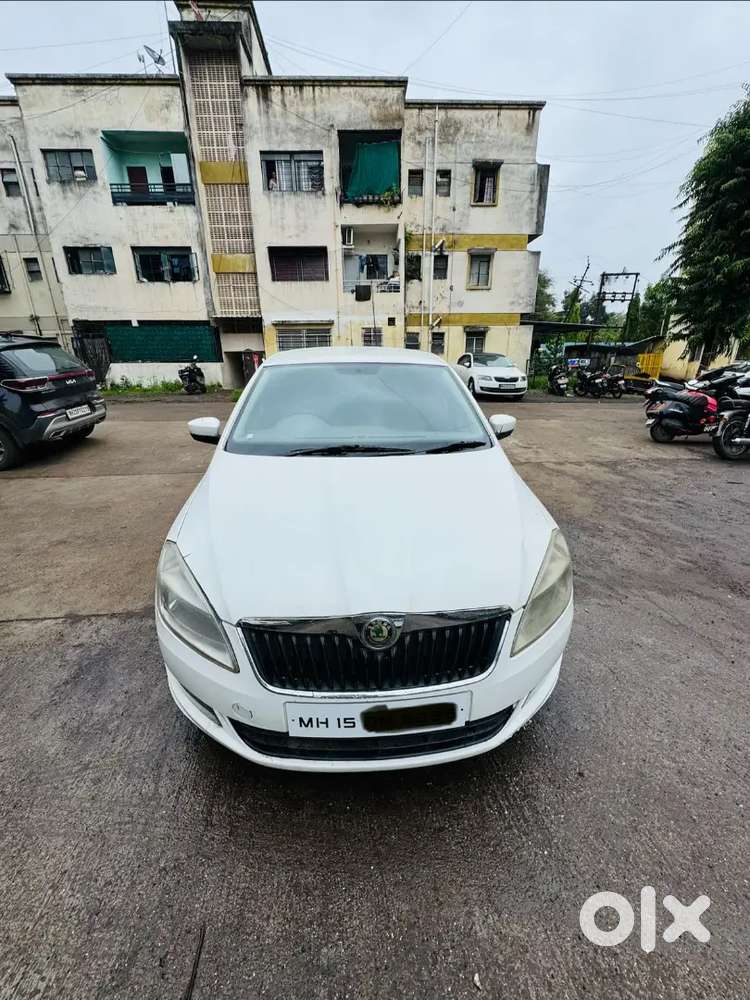 Skoda Rapid Elegance 2012
