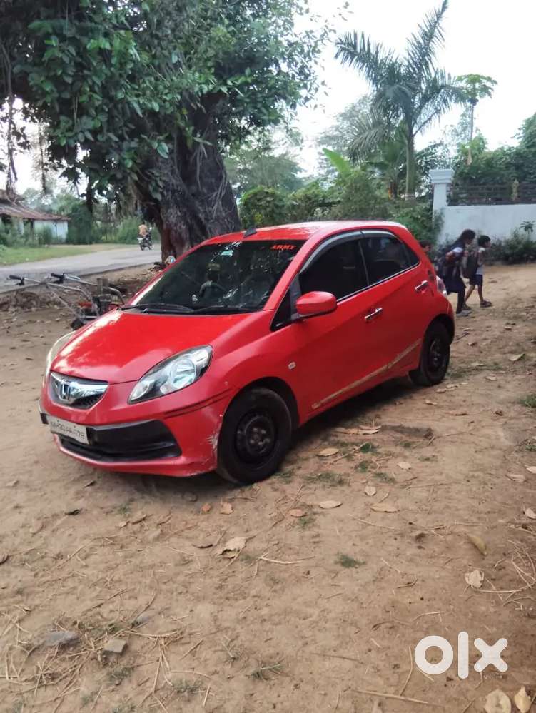 Honda Brio 2012 Petrol Well Maintained