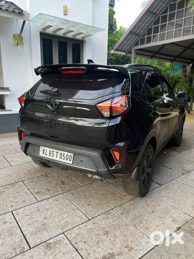 Nexon Petrol Automatic - Dark Edition (xza+o)