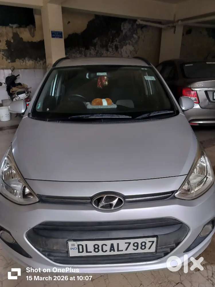 Hyundai Grand I10  2016 Petrol 33000 Km Drive Brand New Condition