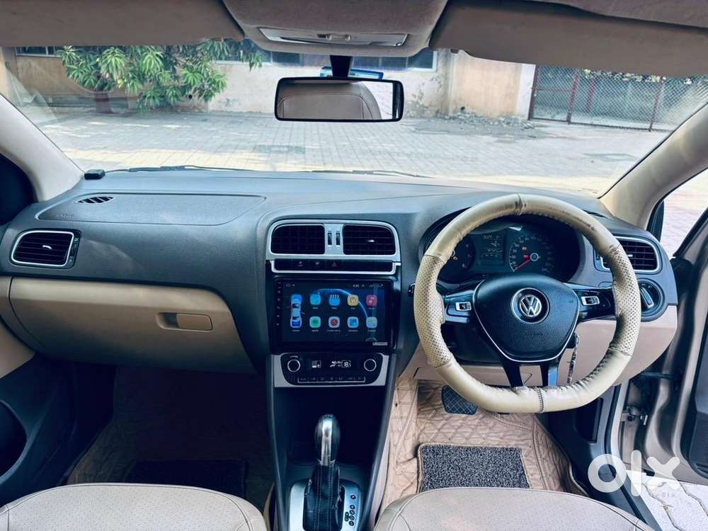 Doctor Female Auto Car