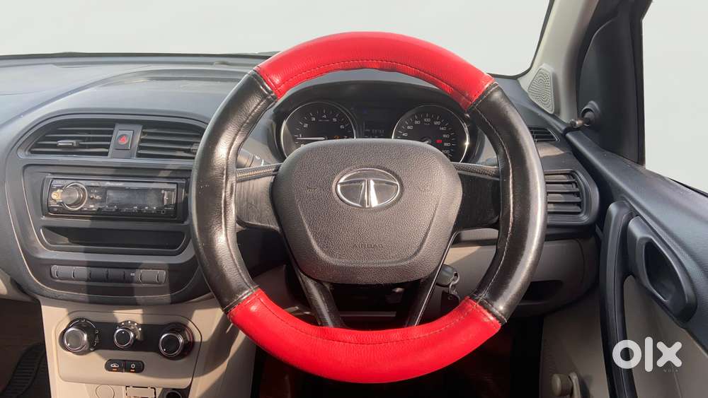 Tata Tiago Xe, 2019, Petrol