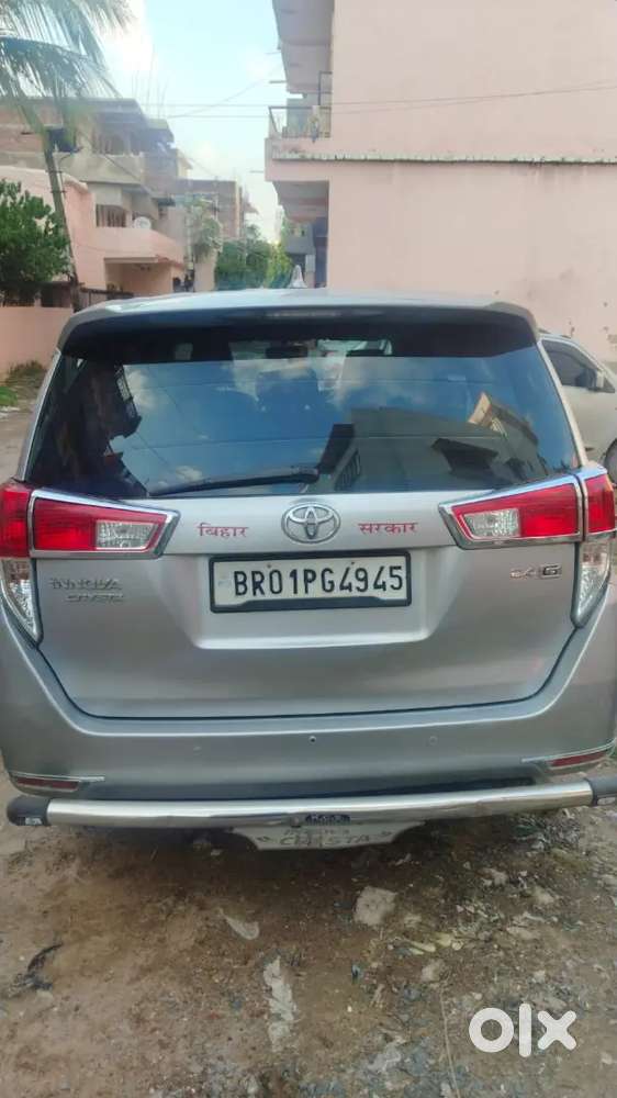 Toyota Innova Crysta 2016 Diesel 110000 Km Driven
