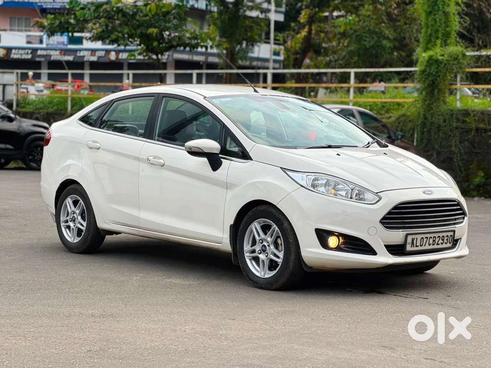 2014 Ford Fiesta Global Titanium