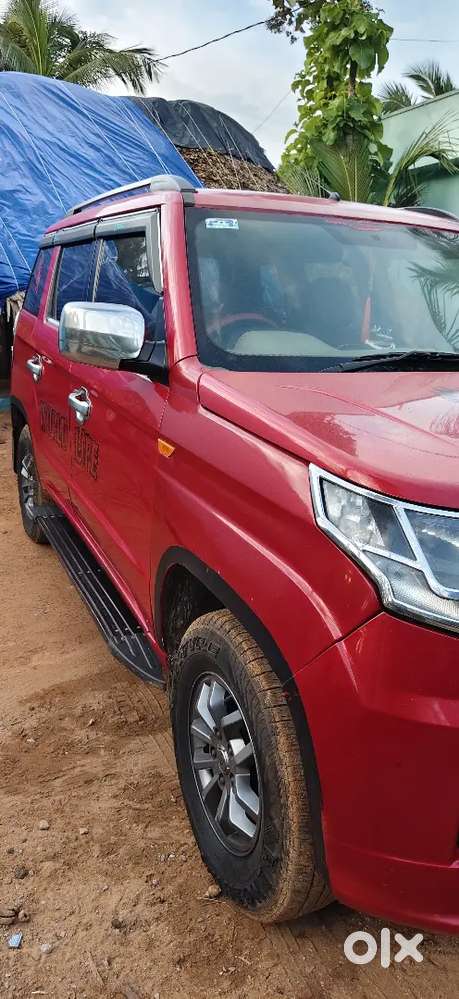 Mahindra Tuv 300 2018