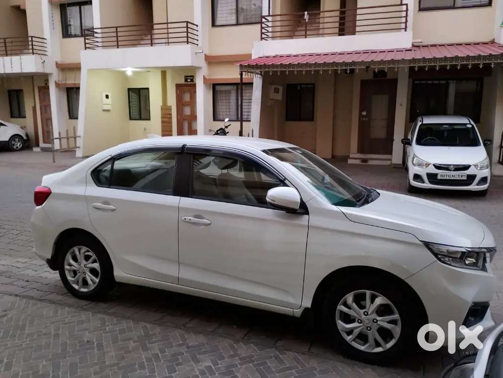 Honda Amaze V Mt Petrol