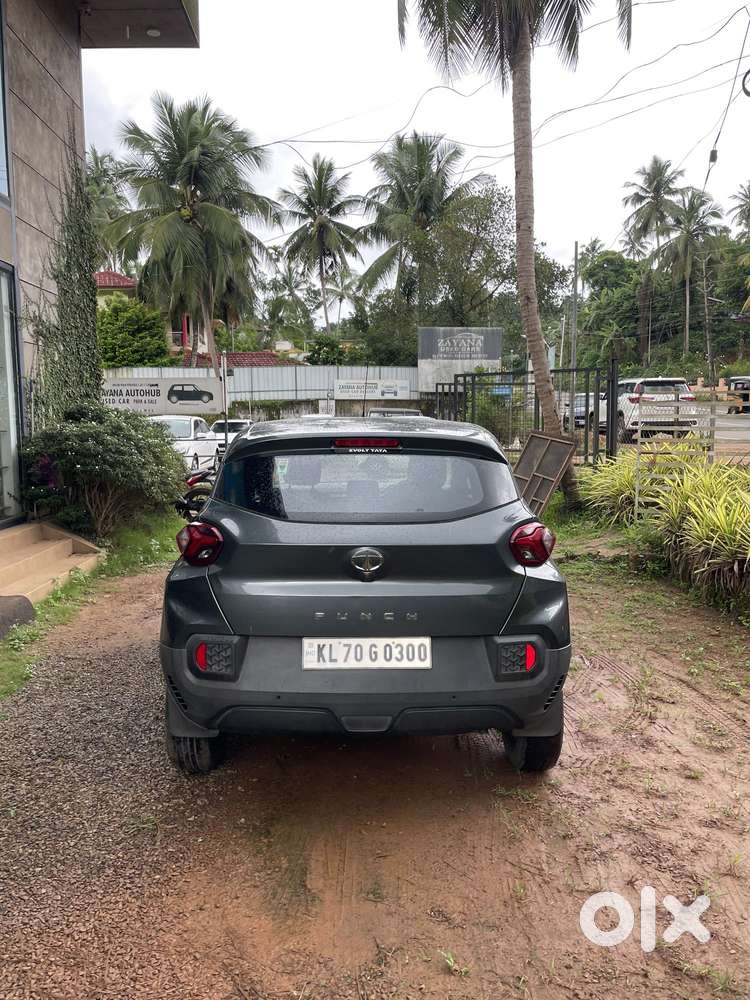 Tata Punch Accomplished, 2021, Petrol