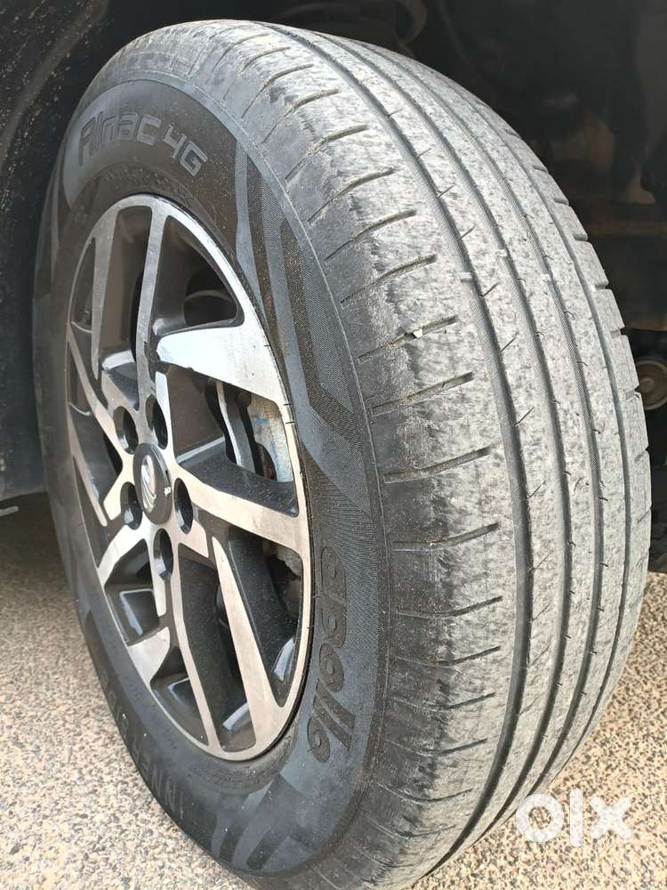 Mahindra Xuv300 W6, 2022, Petrol