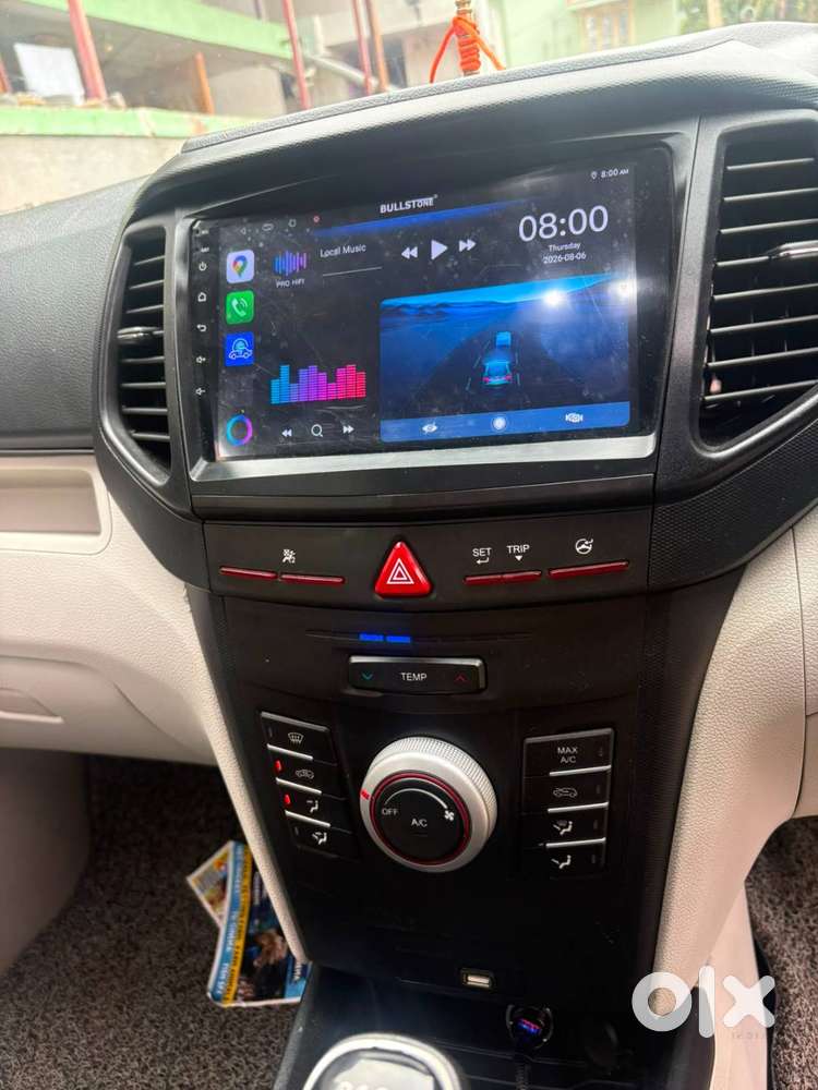 Mahindra Xuv300 2024 Petrol Well Maintained
