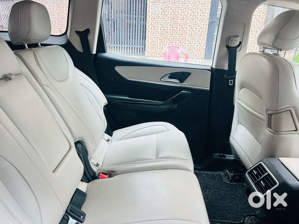 Mahindra Xuv700 Diesel 2023/24
