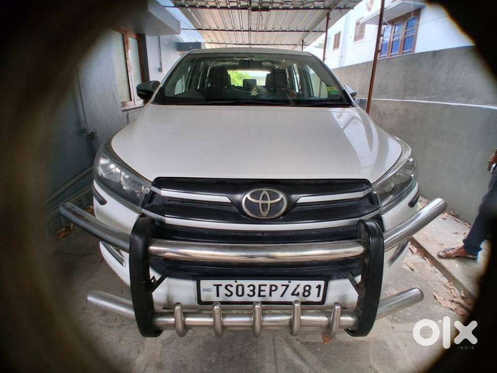 Toyota Innova Crysta 2.4 Gx Limited Edition 8 Str, 2017, Diesel