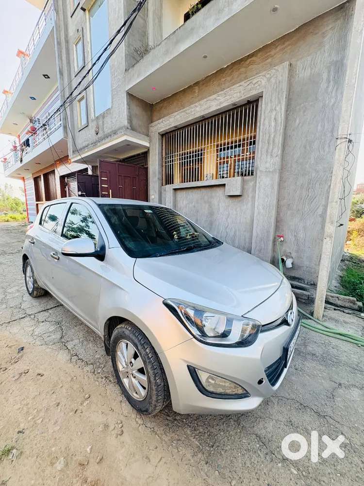 Hyundai I20 2012 December Ki Petrol 105000 Km Driven