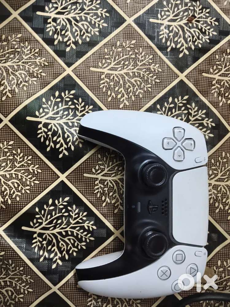 Ps5 slim digital 1 tb with 1 controller
