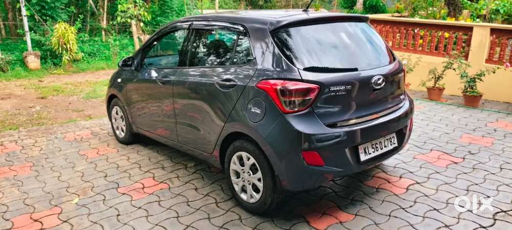 Hyundai Grand I10 2017 Petrol 95000 Km Driven Neat And Good Condition