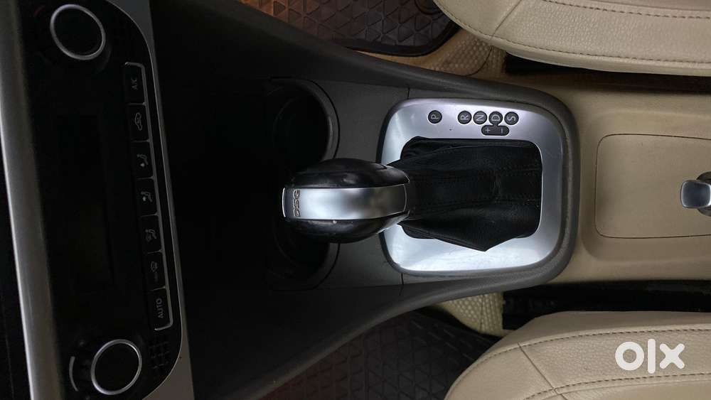 Volkswagen Vento 1.2 Tsi Highline Plus At, 2017, Petrol