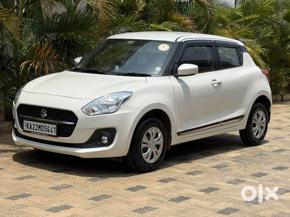 Maruti Suzuki Swift Vxi + Manual, 2023, Petrol