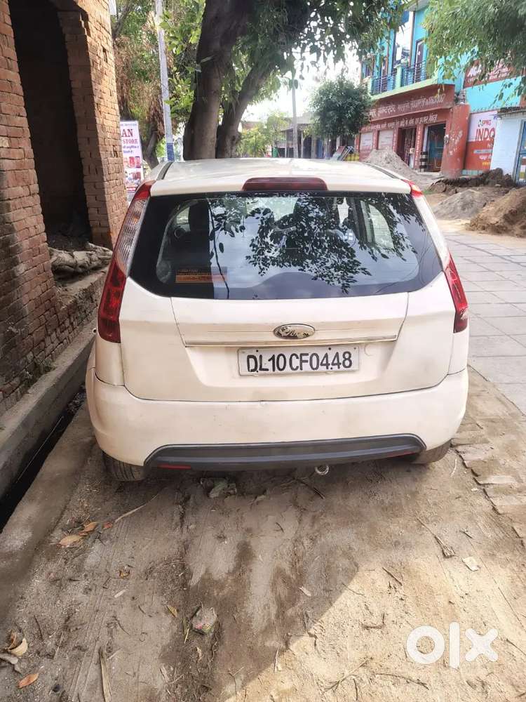 Ford Fiesta 2012 Petrol 70000 Km 2027 Valid