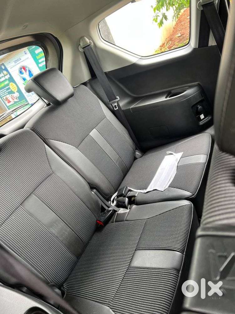 Maruti Suzuki Xl6 1.5 Zeta At, 2019, Petrol