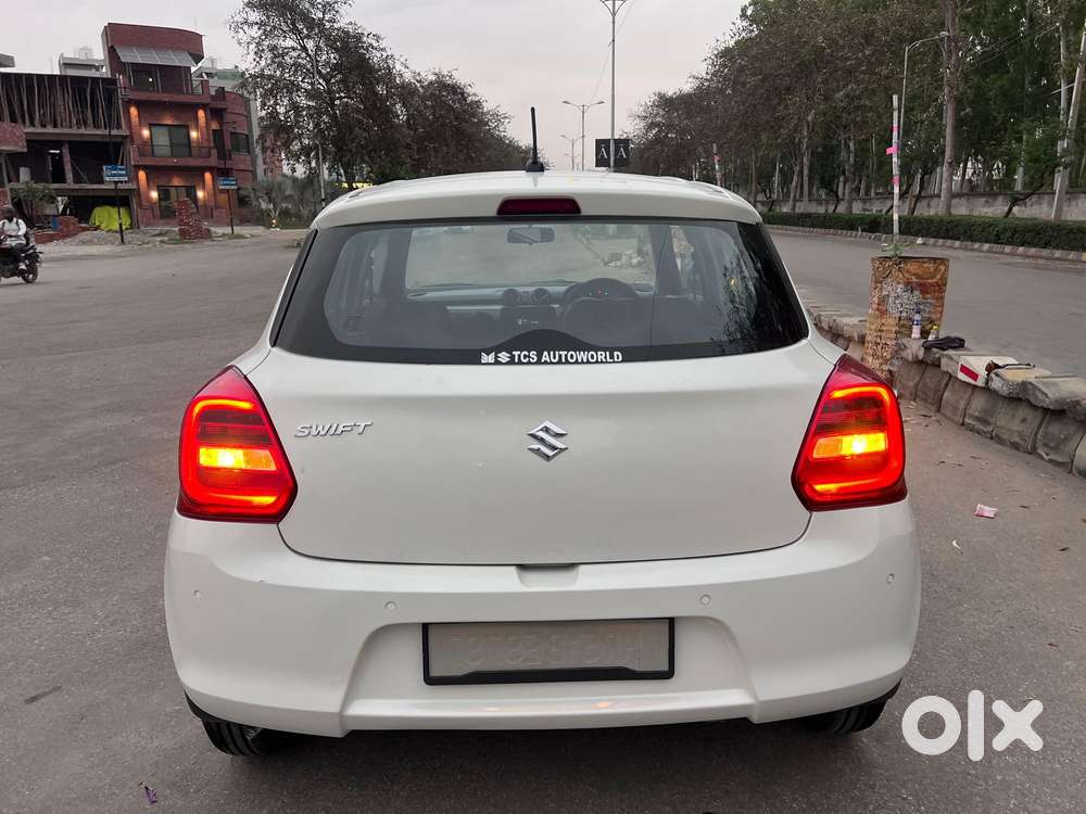 Maruti Suzuki Swift Vxi Optional, 2023, Petrol