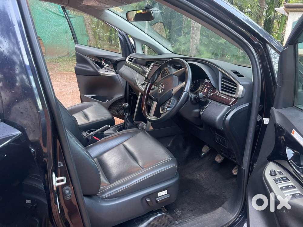 Toyota Innova Crysta 2022