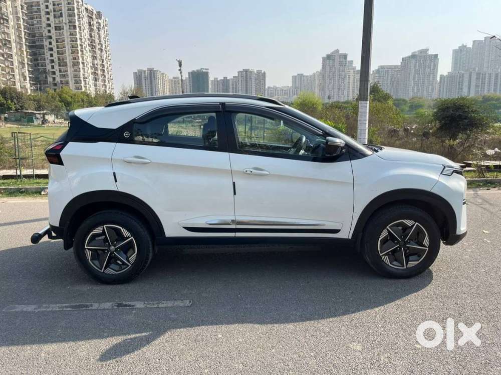 Tata Nexon Creative Plus S 1.2 Revotron Petrol 6 Amt, 2024, Petrol