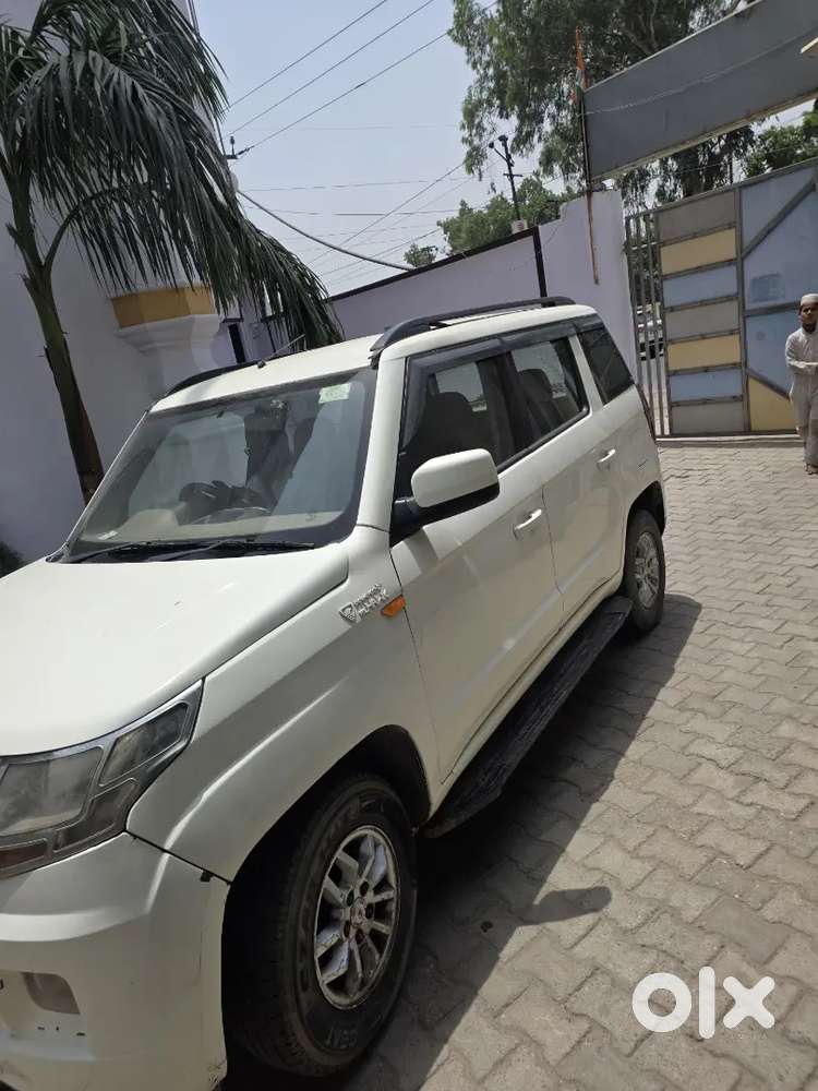 Mahindra Tuv 2016 Modal
