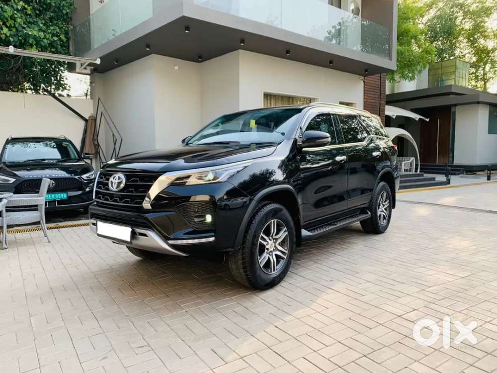 Toyota Fortuner 4x2 At 2.7 Petrol, 2022, Petrol