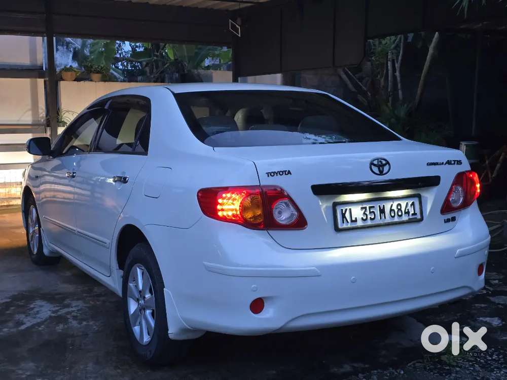 Toyota Corolla Altis At, 2010 Variant