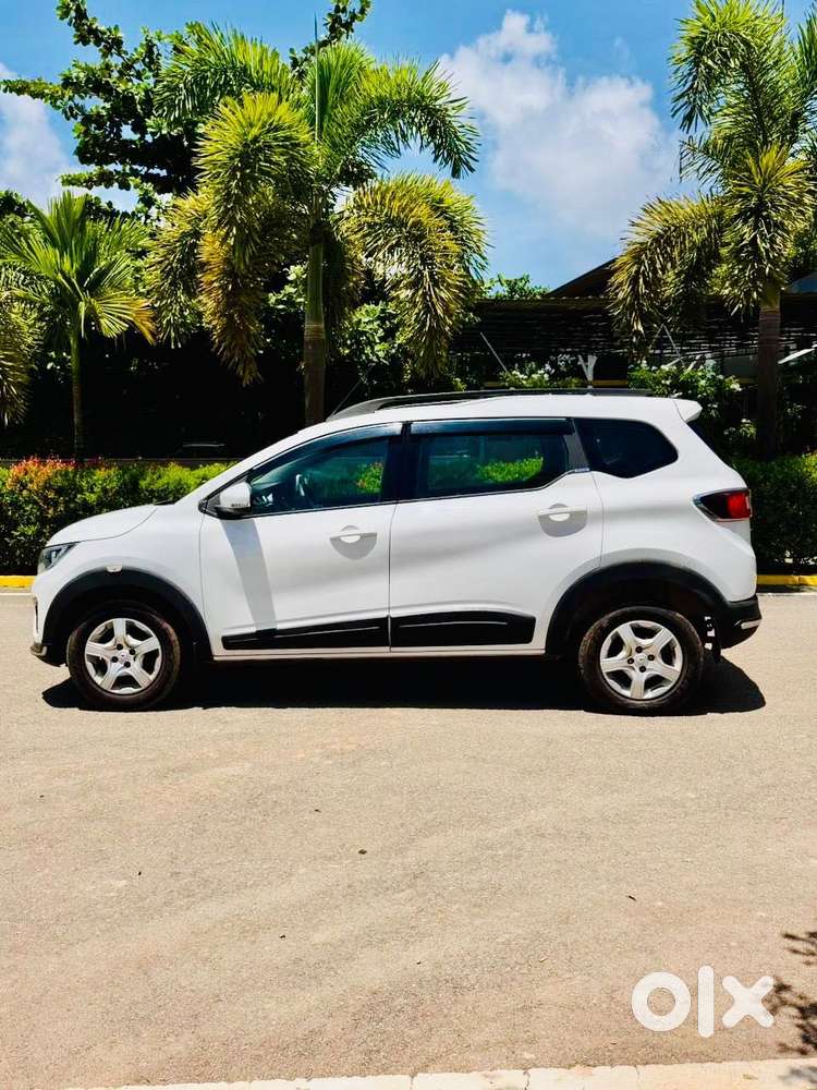 Renault Triber Rxz, 2020, Petrol
