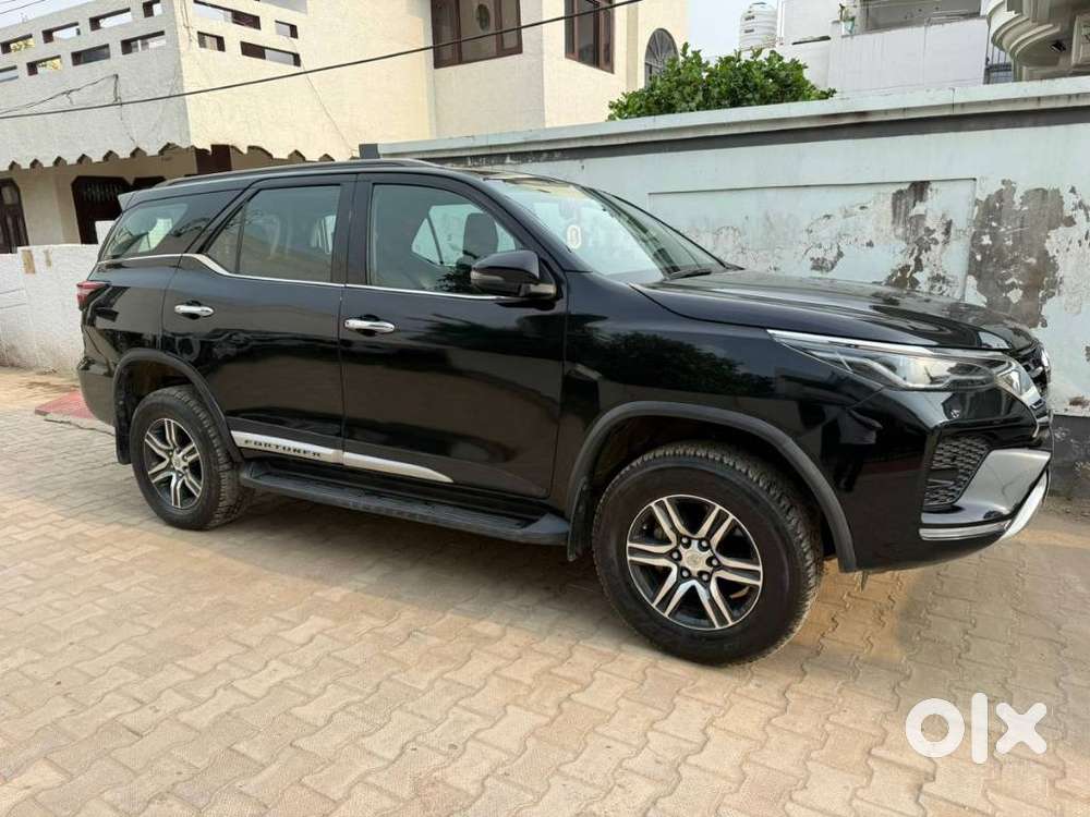 Toyota Fortuner, 2022