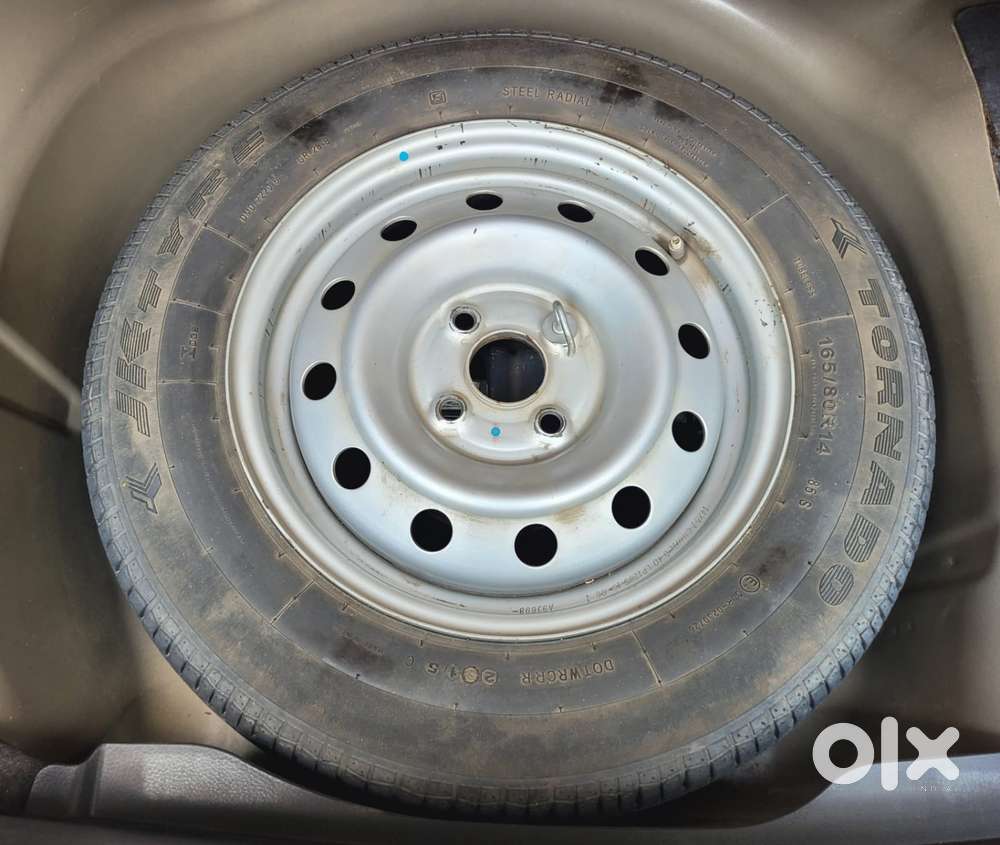 Maruti Suzuki Swift Dzire 1.3 Lxi, 2015, Petrol