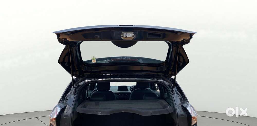 Tata Nexon 1.2 Revotron Xza Plus (o) Amt, 2021, Petrol