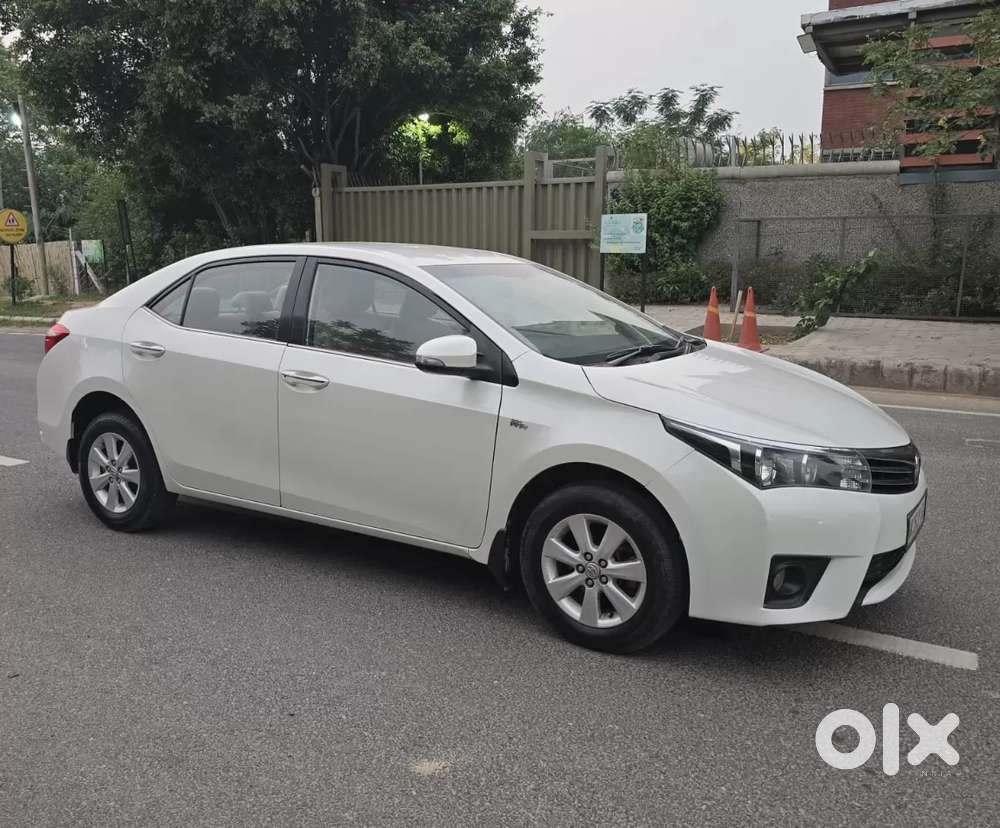 Toyota Corolla Altis 1.8 G Cvt, 2016, Petrol