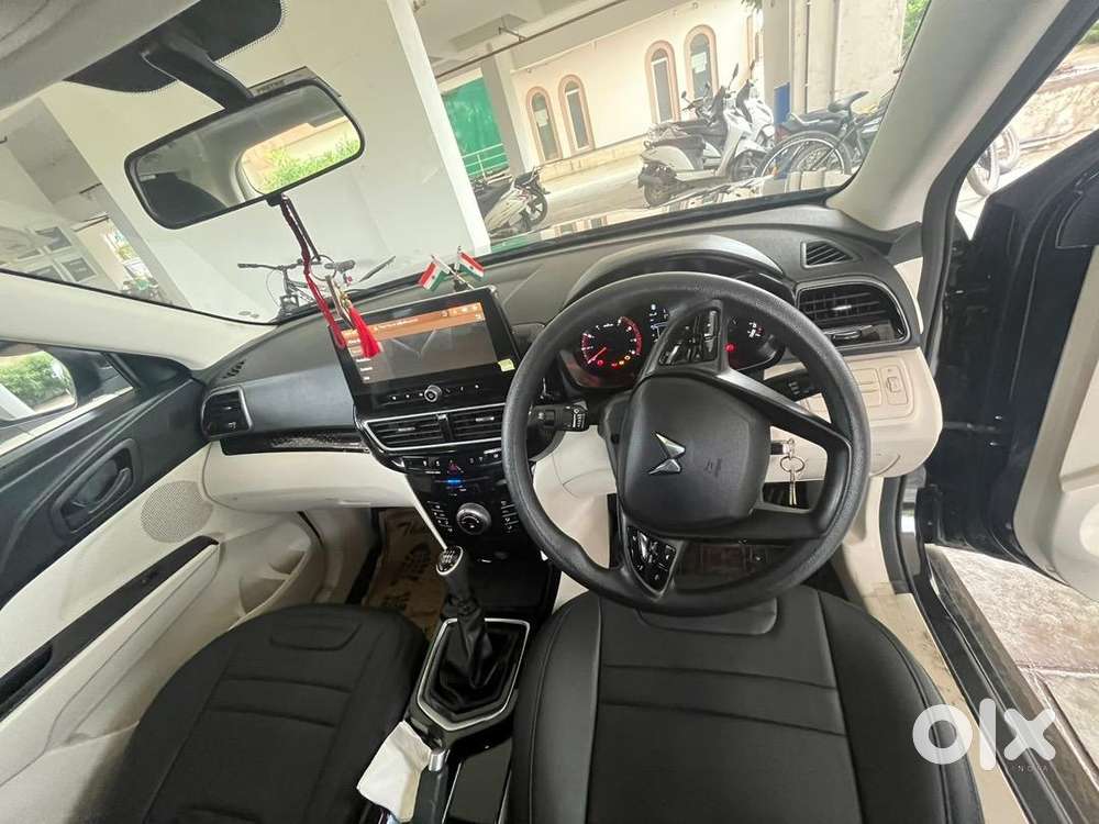 Mahindra Xuv 3xo 2024 Petrol Well Maintained