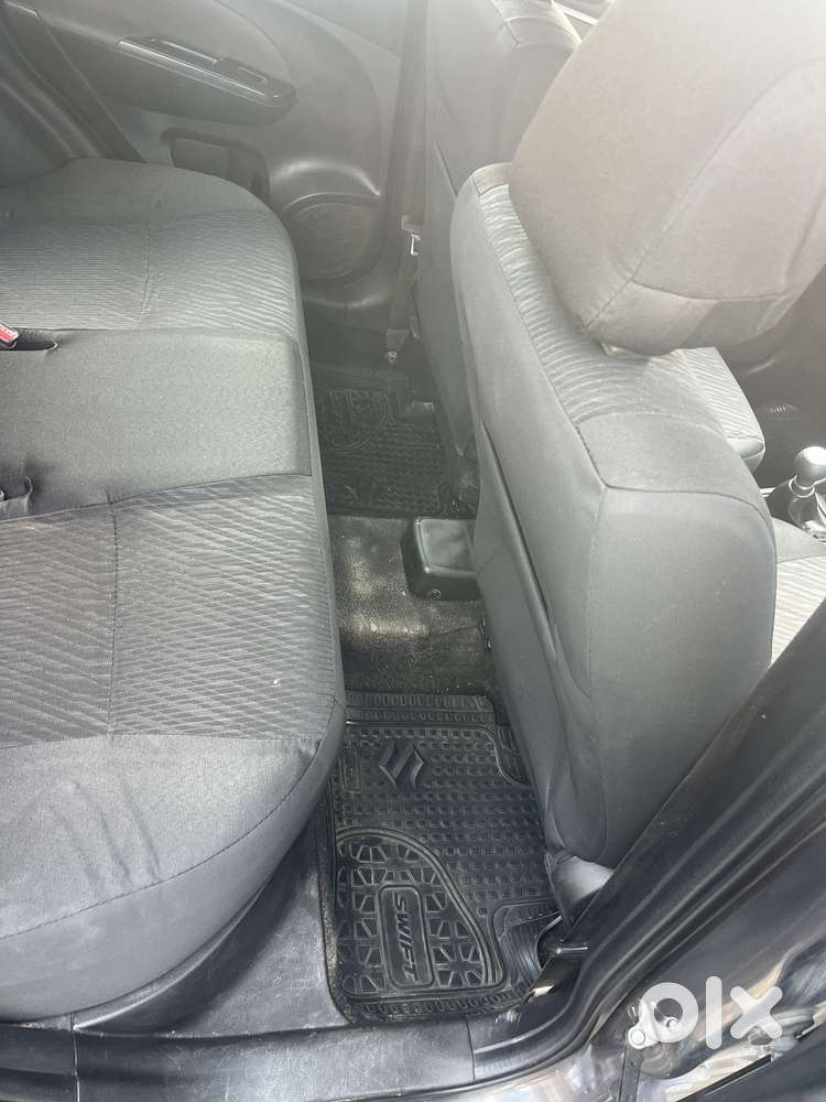 Maruti Suzuki Swift Vxi Optional, 2016, Petrol