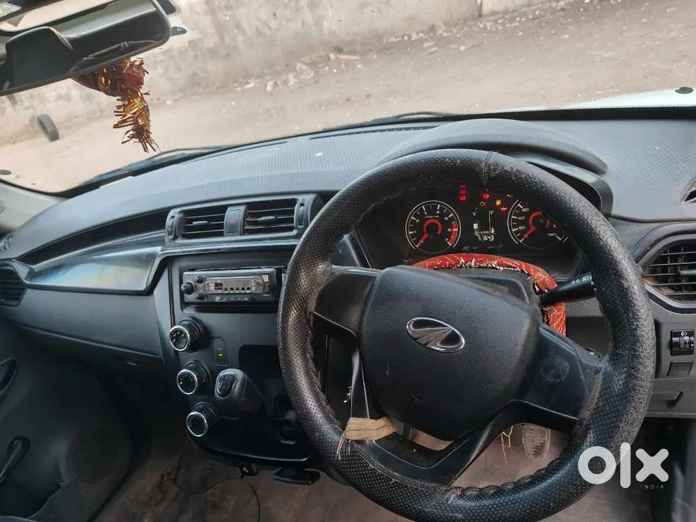 Mahindra Kuv Trip100
2018 1st Owner 
Petrol Cng Company Fited
Km96455